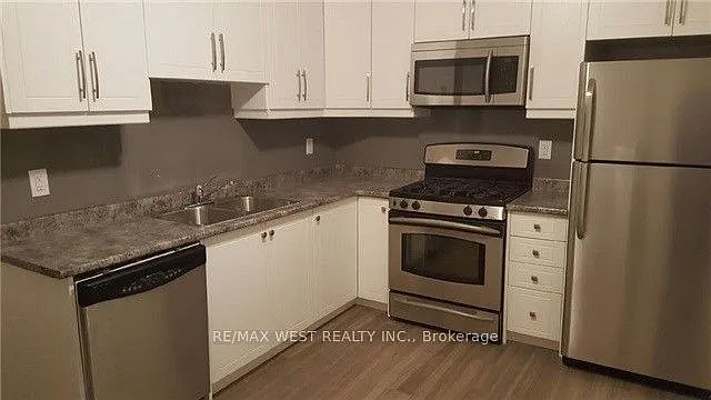 78 Millicent St #UPPER — Photo 3