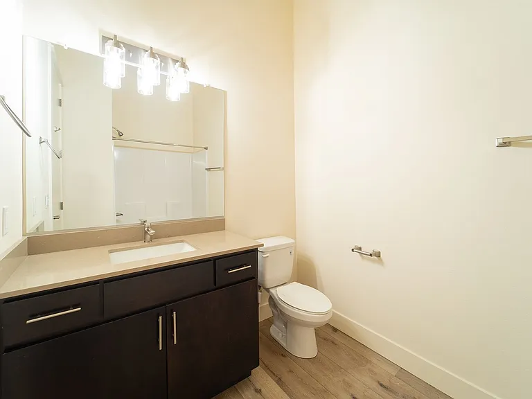 Capitol Hill Apartments — Photo 98