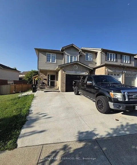 317 Briarmeadow Dr — Photo 2