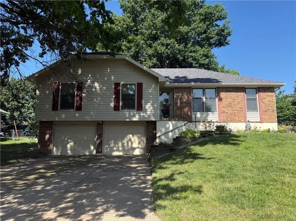 508 SE Wingate St, Lees Summit, MO 64063