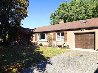 3916 S Country Club Rd, Woodstock, IL 60098