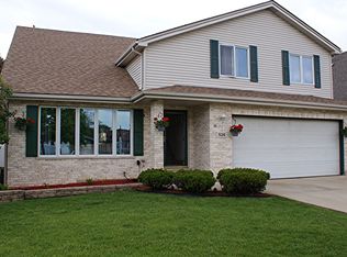 526 N Walnut St, Elmhurst, IL 60126