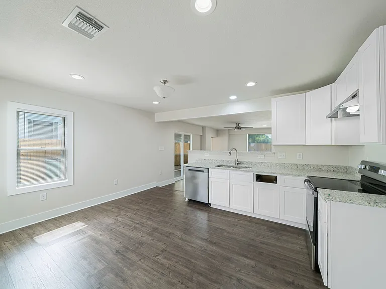 1627 W Mariposa Dr — Photo 8