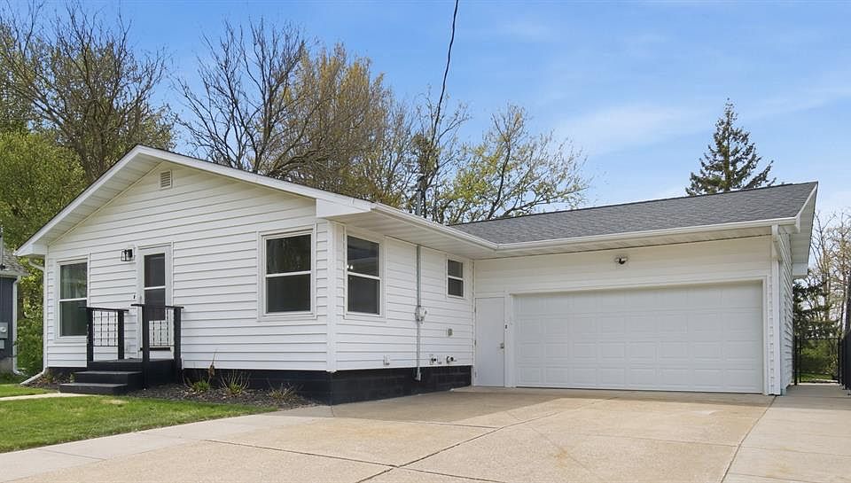 1st image of 728 2nd Street