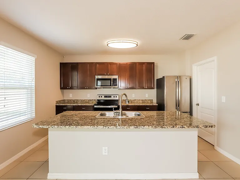 4011 Bramblewood Loop — Photo 6