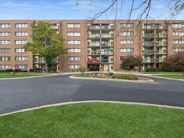 1800 Huntington Blvd APT 212, Hoffman Estates, IL 60169