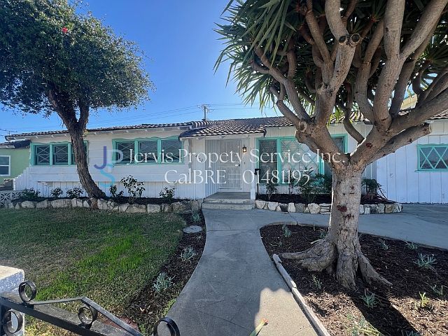 1st image of 4562 Tweedy Blvd #4562