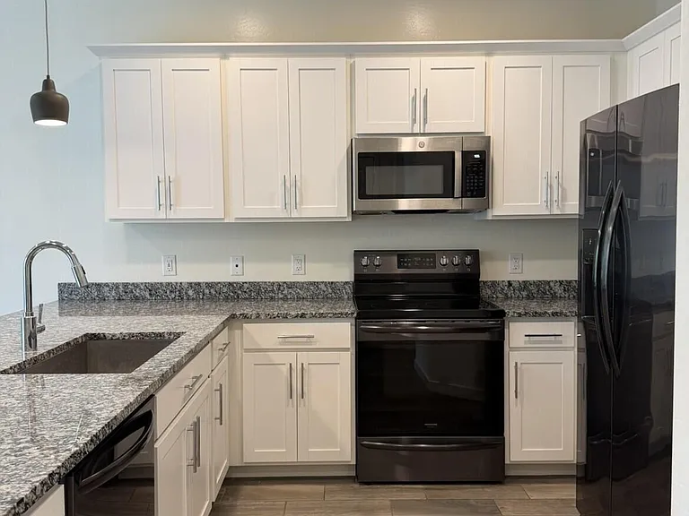 4038 E Erie St #104 — Photo 1