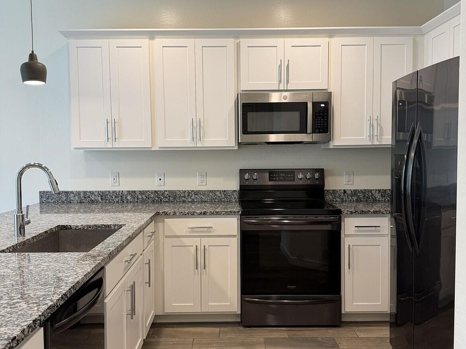 1st image of 4038 E Erie St Unit 104