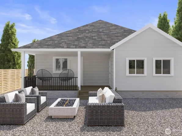 710 N 3rd Street, Westport, WA 98595