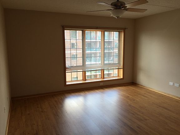 4th image of 750 Pearson St #1-701