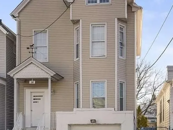 74 W 7th St APT 2, Bayonne, NJ 07002