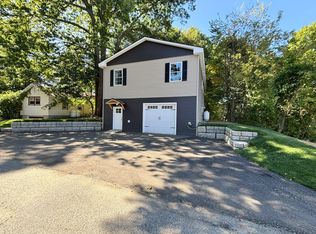 33 Pearl St, Lewiston, ME 04240