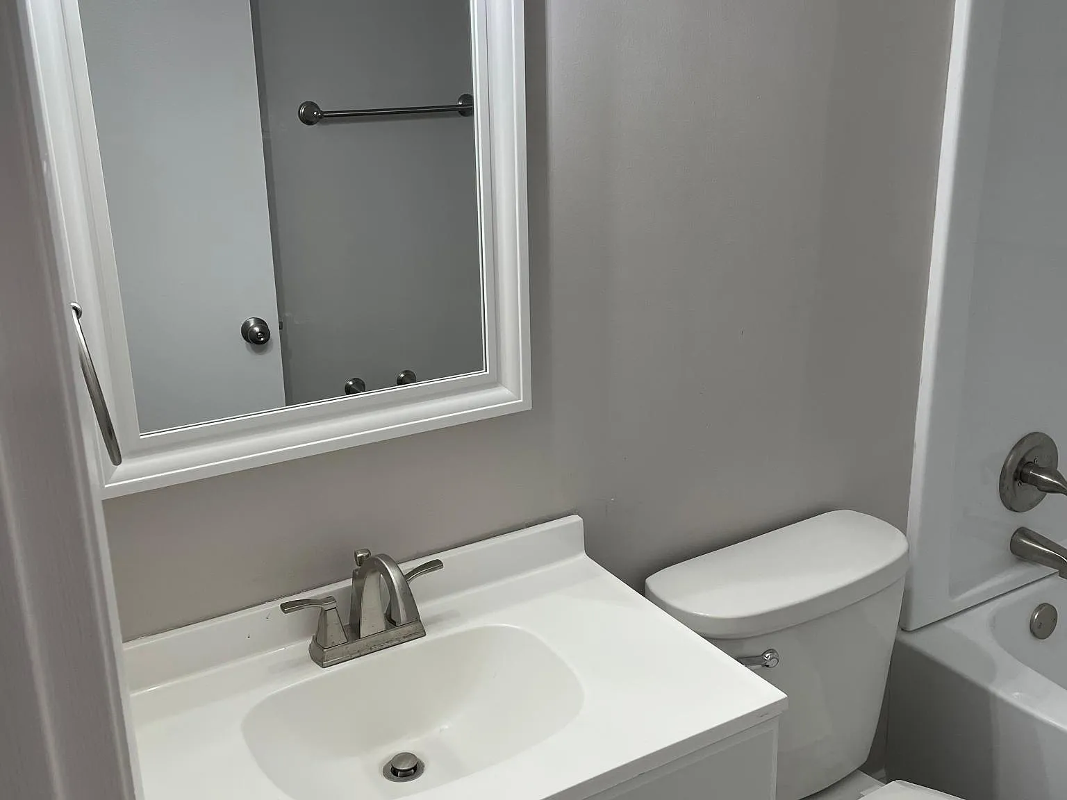 2 bed, 720 sqft, $960 — Photo 1