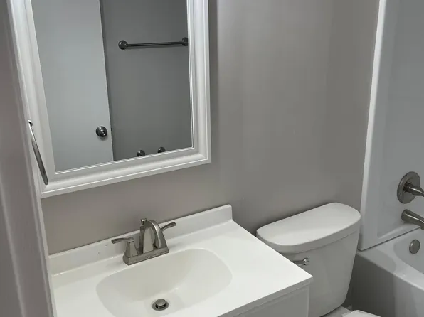 106 Floss Mar Ct #3D, East Peoria, IL 61611