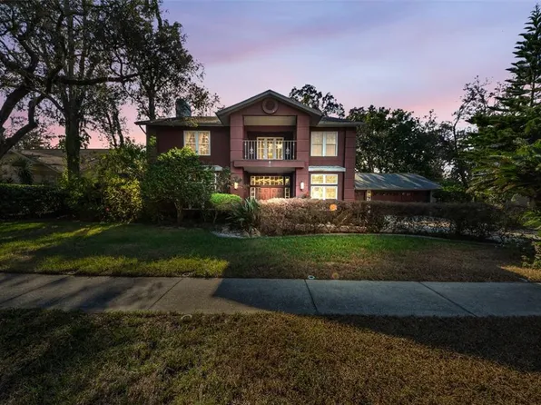 8057 Moonlight Ln, New Port Richey, FL 34654