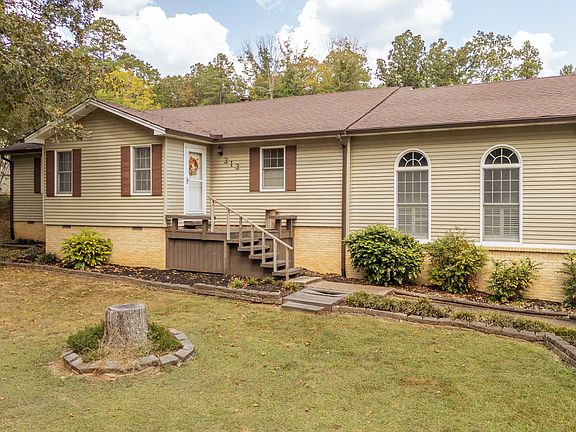 2nd image of 313 Country Club Ln