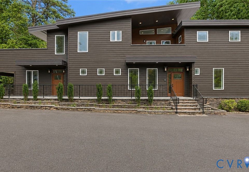 1st image of 821 Forest Ave