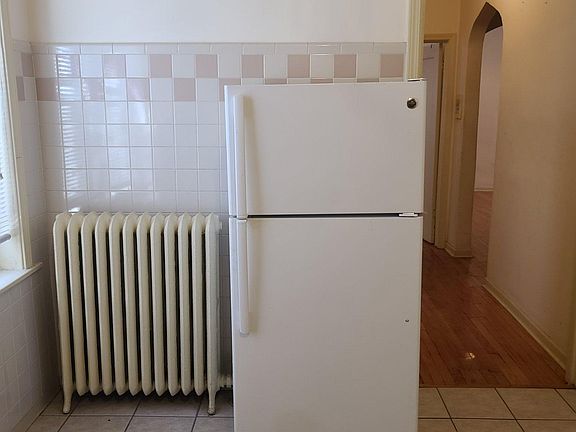 3rd image of 8153 S Maryland Ave #2B