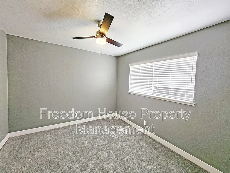 5409 Mountain View Dr — Photo 17