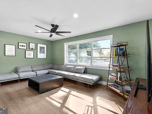 3rd image of 1800 Sandy Plains Rd