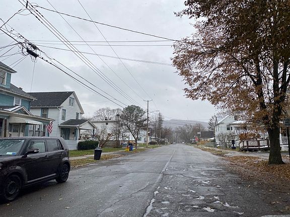 5th image of 411 Arthur Ave