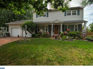 26 Weyburne Rd, Hamilton, NJ 08690