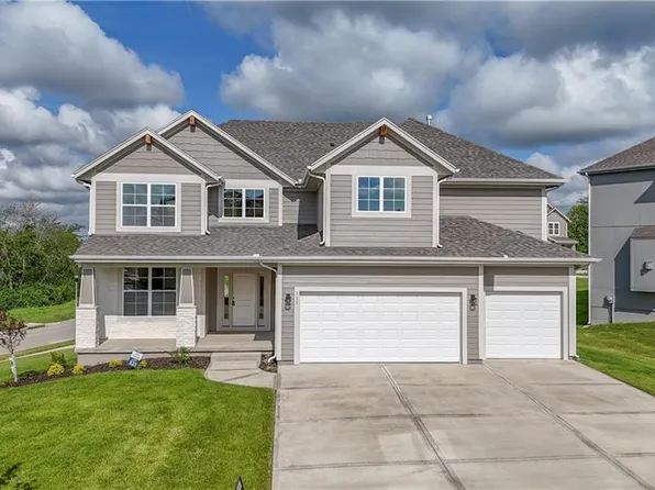 111 N Singletree St, Olathe, KS 66061