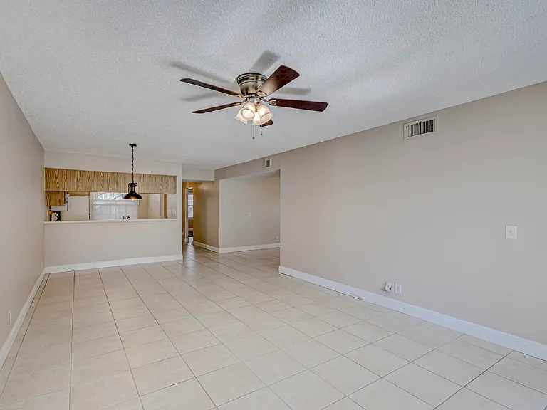 601 Sabal Ridge Cir #A — Photo 26