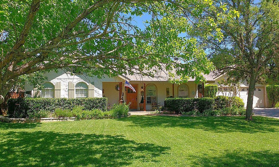 1st image of 1366 Timberhill Dr