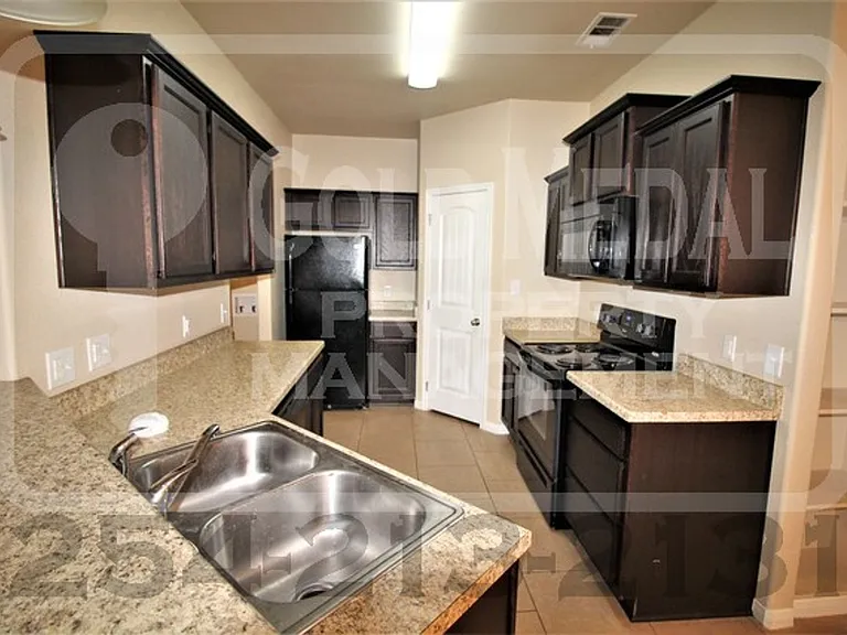 4505 Cambridge Dr — Photo 6
