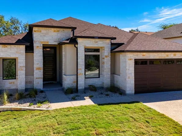 2106 Naples Ln N, Kerrville, TX 78028