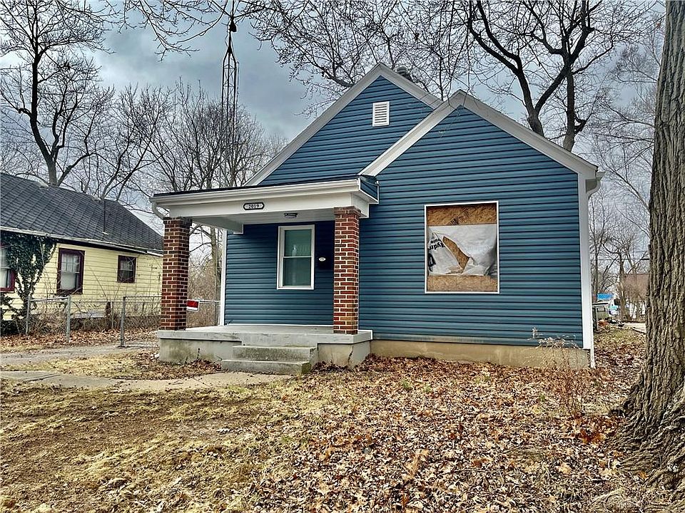 1st image of 2019 Parkhill Dr