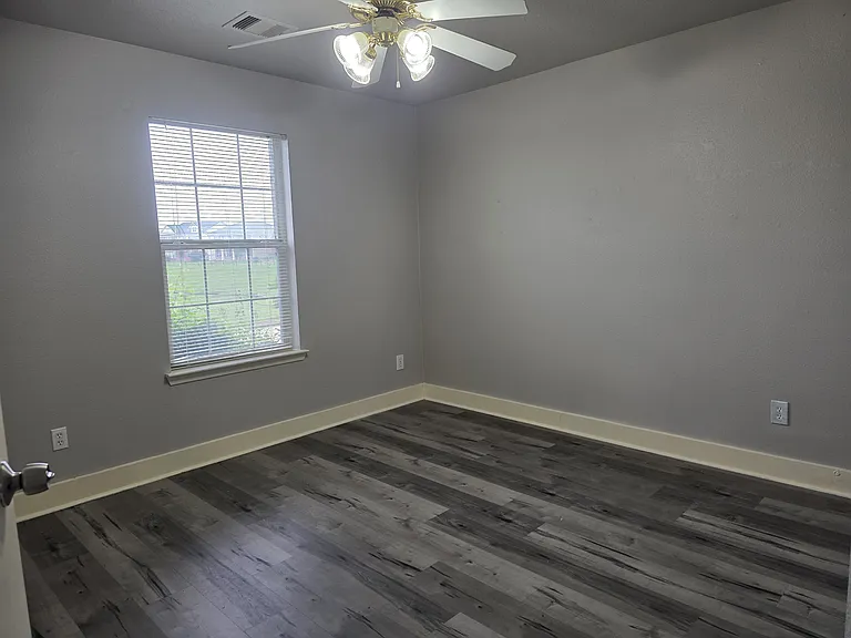 Settlers Lake Cir N — Photo 8