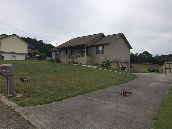 3rd image of 1428 Lonesome Oak Ln