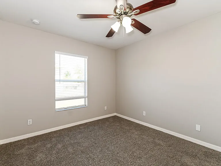 3400 34th St SW — Photo 14