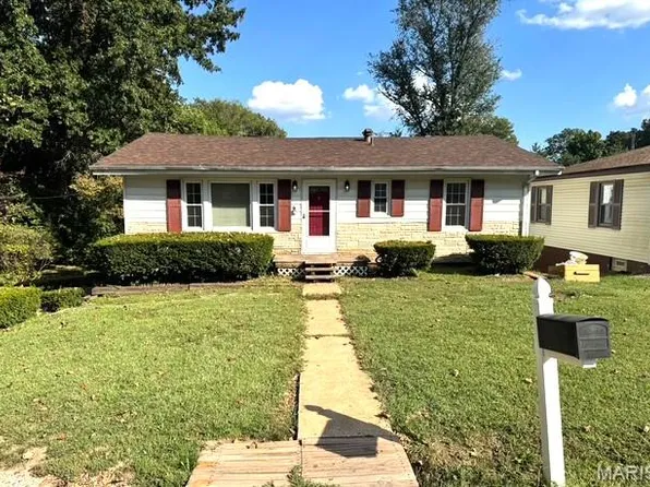 18 Jonathon Lee Dr, Belleville, IL 62223