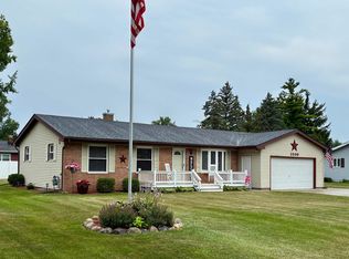 3599 Seville Ln, Saginaw, MI 48604