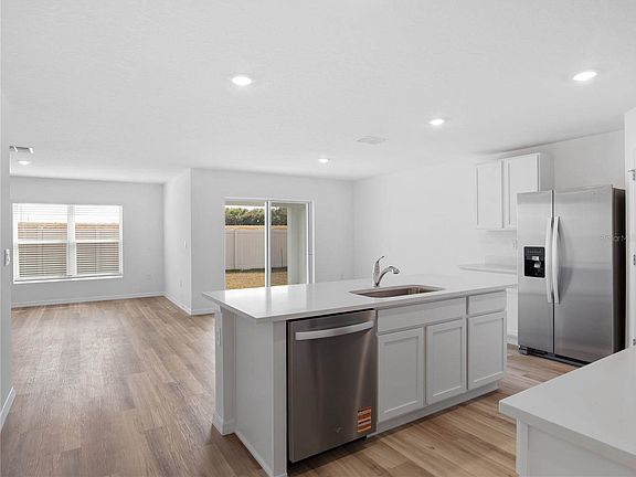 5th image of 7132 SE 113th Pl
