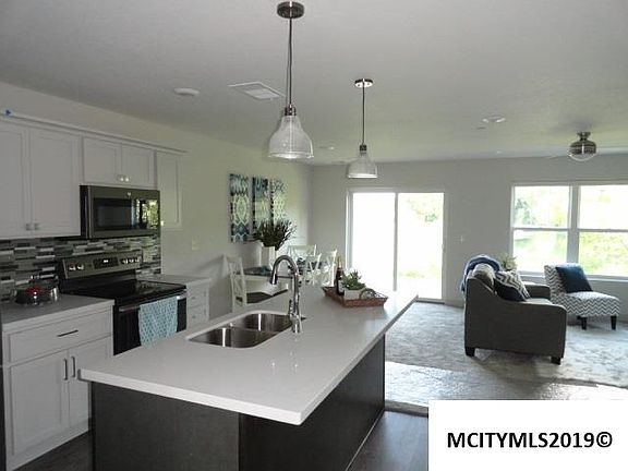 2nd image of 635 Briarstone Dr Unit 4