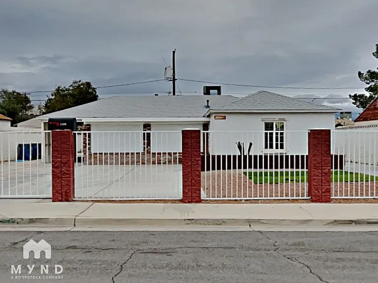 4406 Hayes Pl — Photo 1