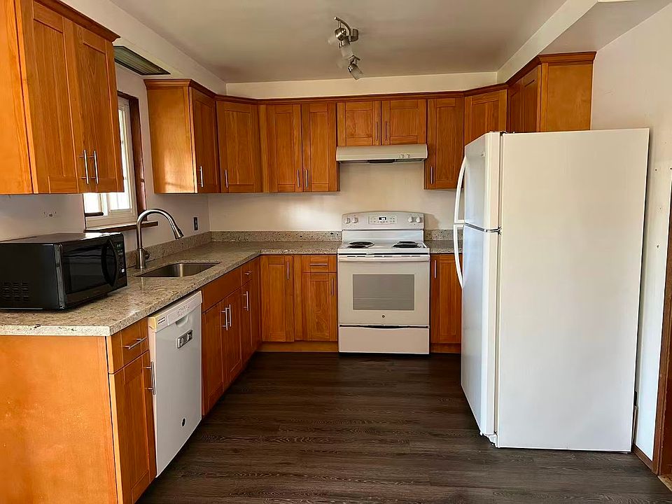 2nd image of 8508 S 117th Pl