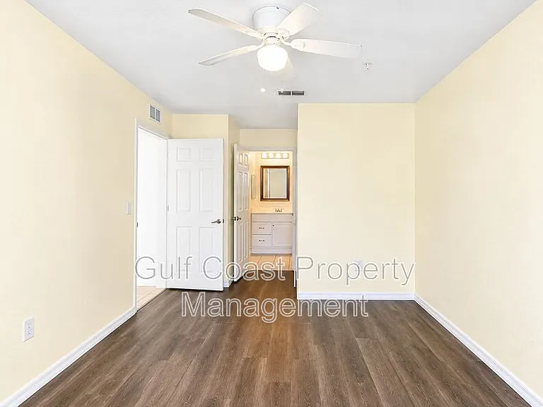 4850 51st St W #2105 — Photo 7