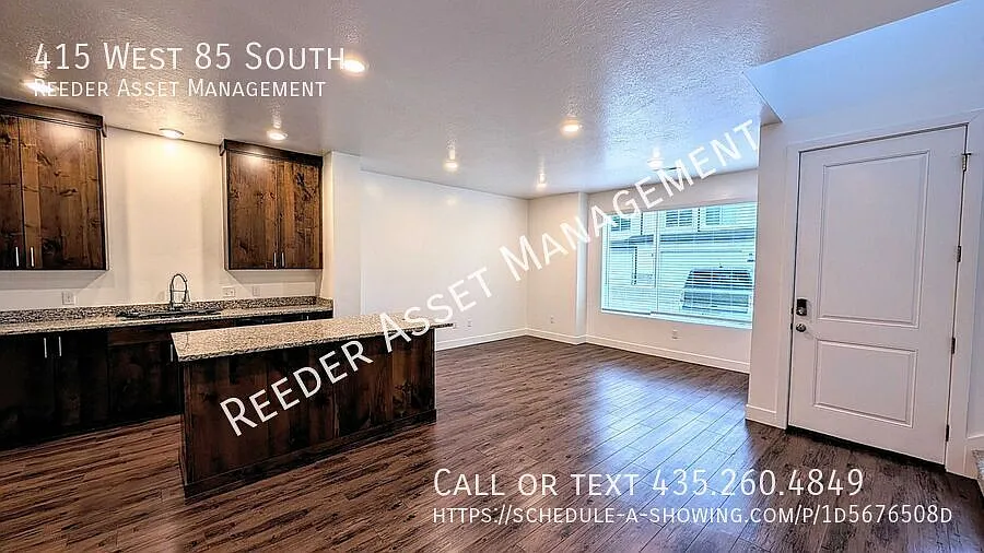 Townhome in Providence 3 bedroom 2.5 Bathroom home — Photo 4