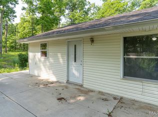 47 Skyline Dr N, New Florence, MO 63363