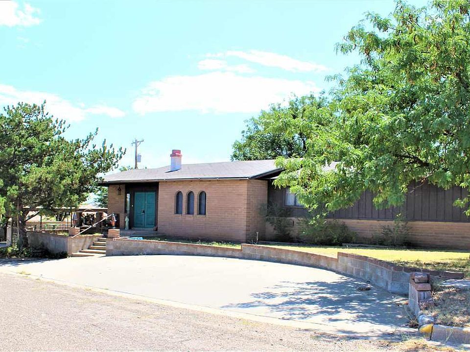 2nd image of 224 W Mesa Vista Ave