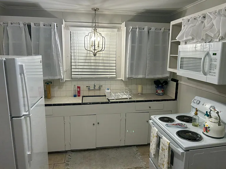 870 Violet St — Photo 8