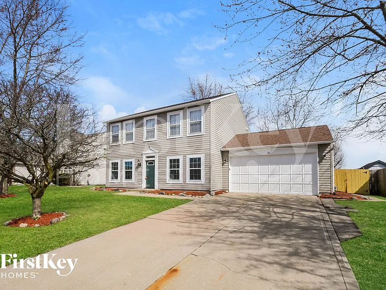 443 N Odell St — Photo 1