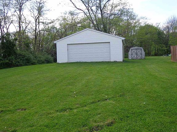 4th image of 10617 Tonya Dr