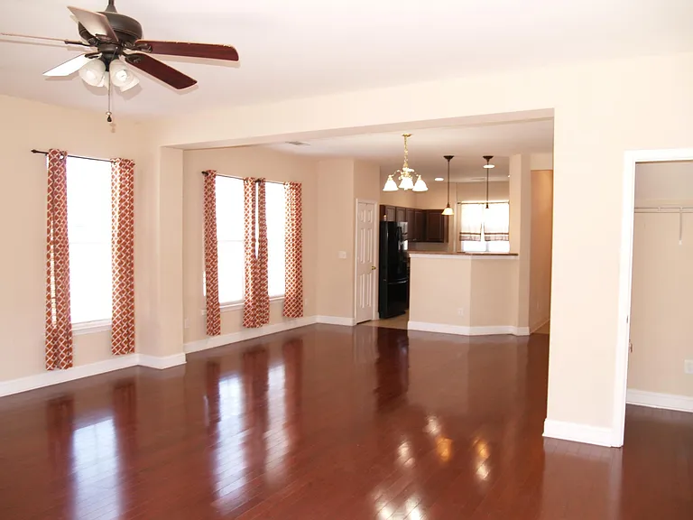 142 Silverspring Pl #A — Photo 7